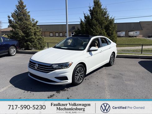Used 2019 Volkswagen Jetta SE image 1