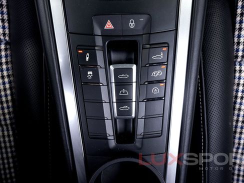 Used 2017 Porsche 911 Carrera 4S image 51