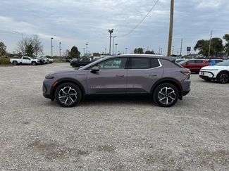 New 2026 Chevrolet Equinox EV LT video 2