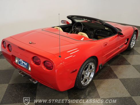 Used 1999 Chevrolet Corvette Convertible w/ Memory Pkg RWD image 30