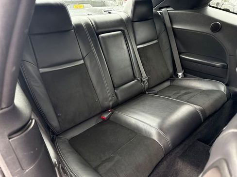 Used 2014 Dodge Challenger R/T image 10