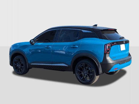 New 2026 Nissan Kicks SR FWD image 3