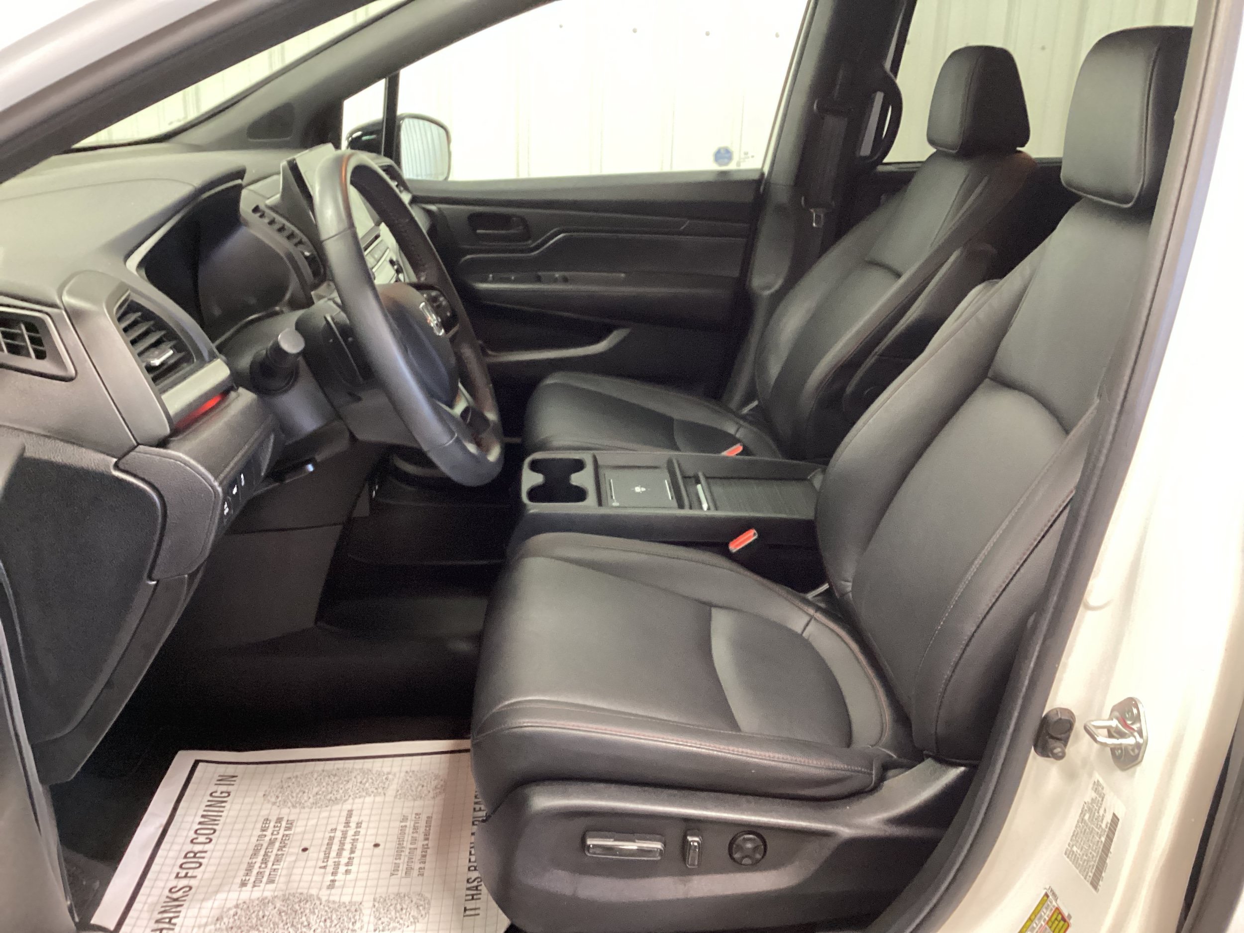 Used 2025 Honda Odyssey Sport-L image 14