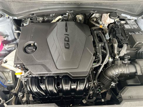 Used 2025 Kia Sportage LX FWD image 31