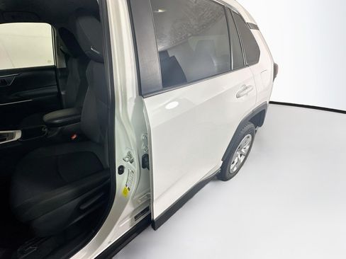Used 2023 Toyota RAV4 LE FWD image 12