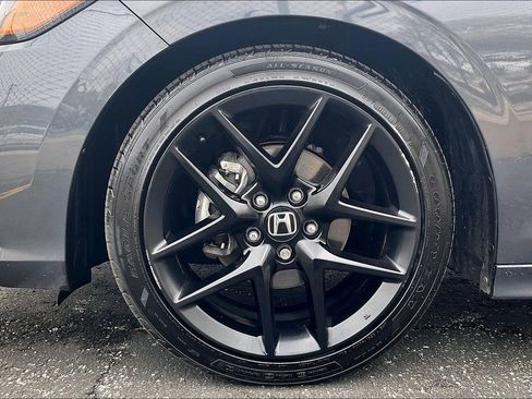 Used 2023 Honda Civic Sport image 8