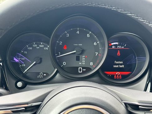 New 2026 Porsche Macan image 24