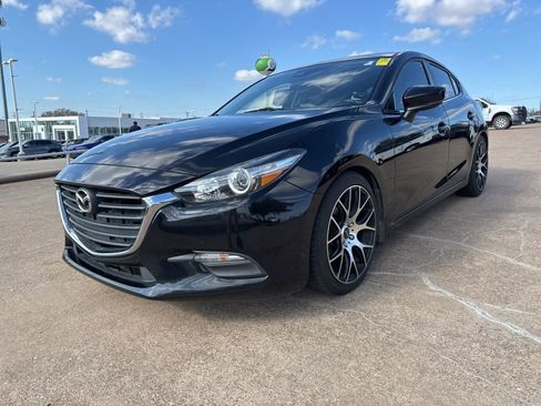 Used 2017 MAZDA MAZDA3 Touring image 3