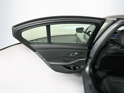 Used 2025 BMW 330i Sedan RWD image 27