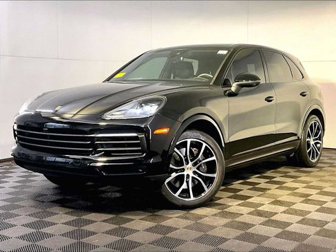 Certified 2023 Porsche Cayenne Platinum Edition AWD/4WD image 1
