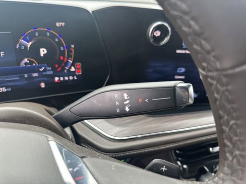 Used 2025 Chevrolet Tahoe LT image 30