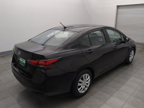 Used 2020 Nissan Versa S FWD image 9