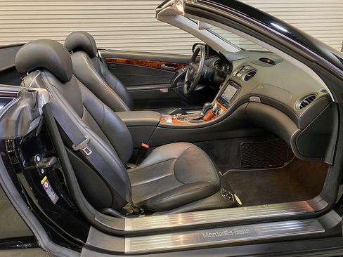 Used 2007 Mercedes-Benz SL 550 image 30