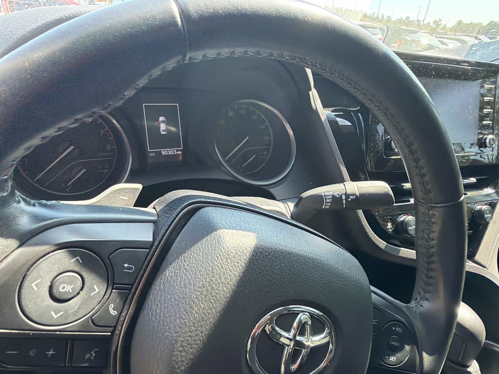 Used 2022 Toyota Camry SE FWD image 8