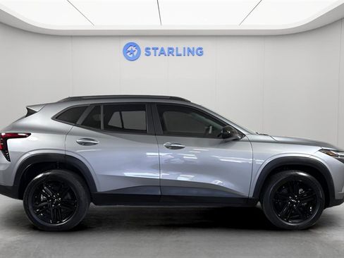 Certified 2024 Chevrolet Trax ACTIV image 11