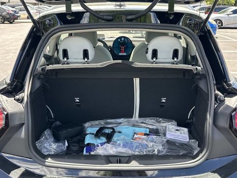 New 2026 MINI Cooper 2-Door Hardtop FWD image 26