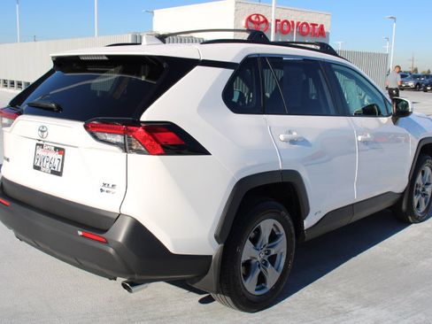 Certified 2025 Toyota RAV4 XLE image 3