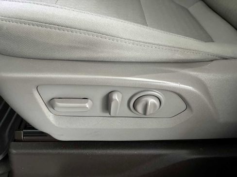 Used 2022 Chevrolet Silverado 1500 LT image 14