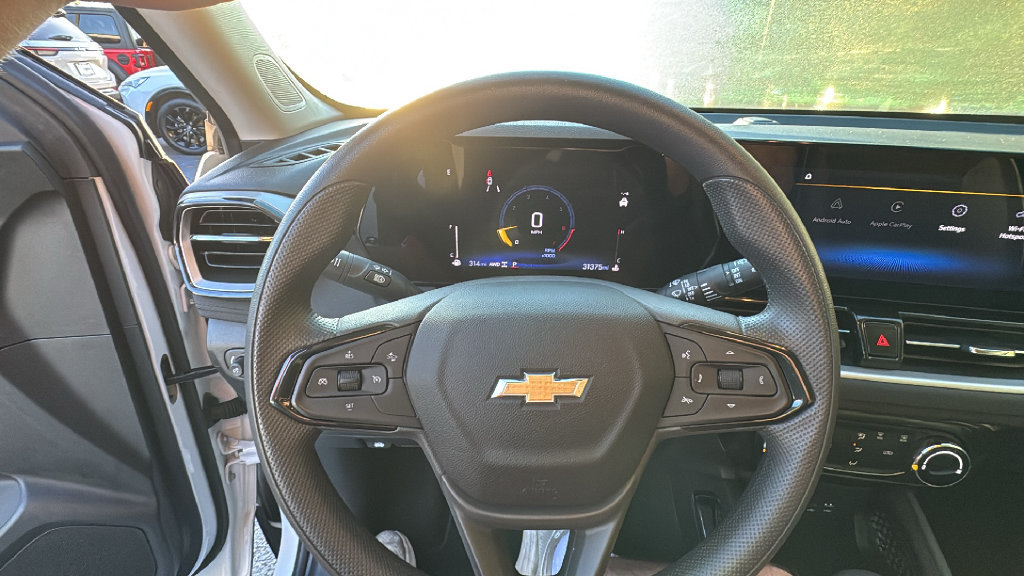 Used 2025 Chevrolet TrailBlazer LT AWD/4WD image 15