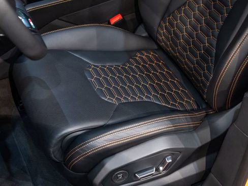 Used 2024 Lamborghini Urus S AWD/4WD image 27