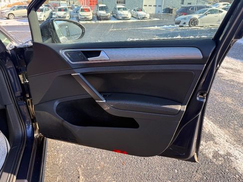 Used 2015 Volkswagen Golf TDI S image 14