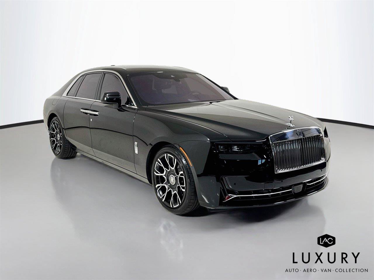 Used 2025 Rolls-Royce Ghost AWD/4WD image 4