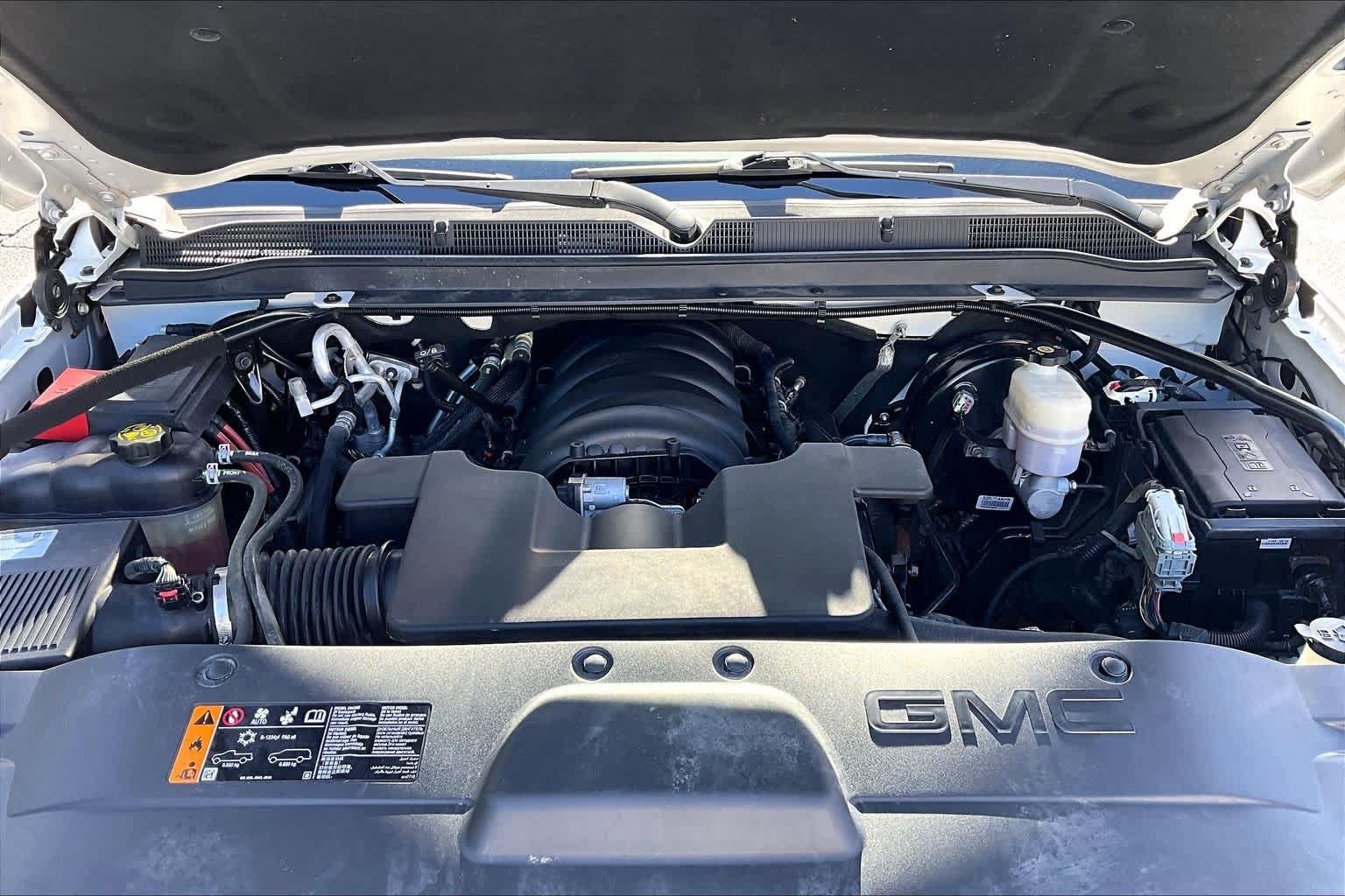 Used 2020 GMC Yukon SLT AWD/4WD image 31