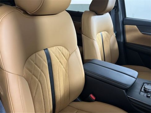 Used 2025 MAZDA CX-90 3.3 Turbo S w/ Premium Plus image 27