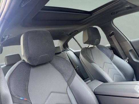 New 2026 BMW i5 eDrive40 w/ M Sport Package RWD image 23