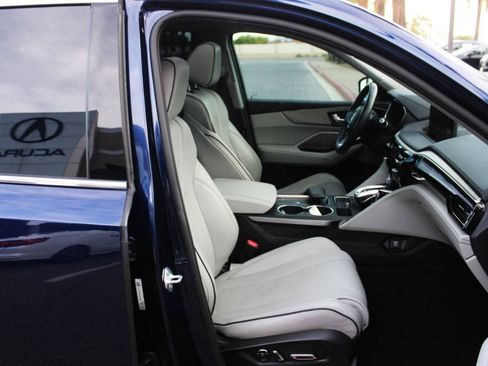 Used 2023 Acura MDX w/ Advance Package AWD/4WD image 18