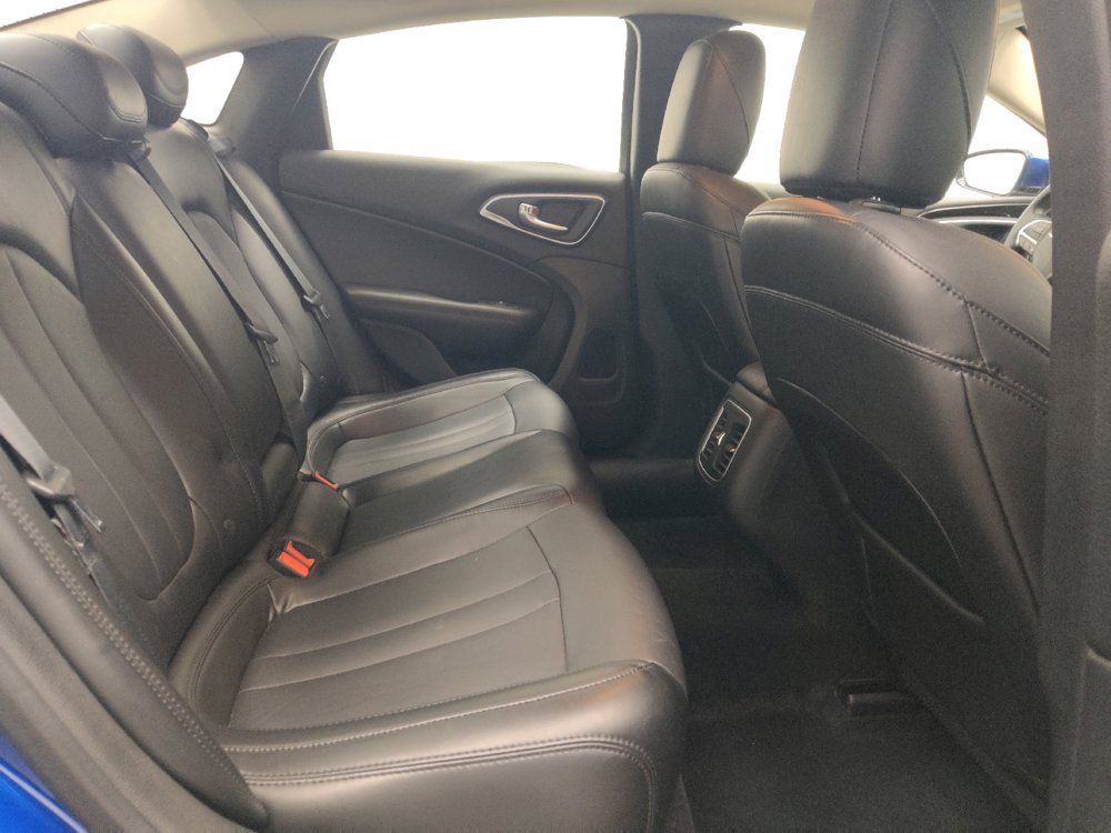 Used 2015 Chrysler 200 C FWD image 19