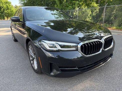 Used 2023 BMW 530i w/ Premium Package RWD image 5