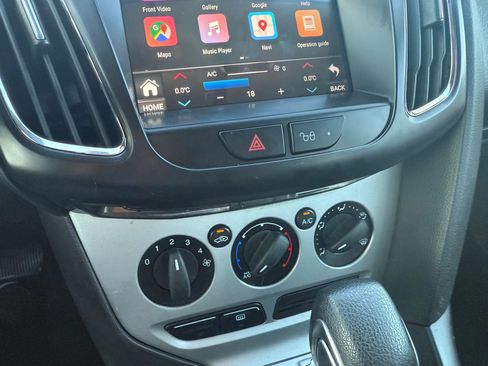 Used 2014 Ford Focus SE w/ SE Winter Package image 26