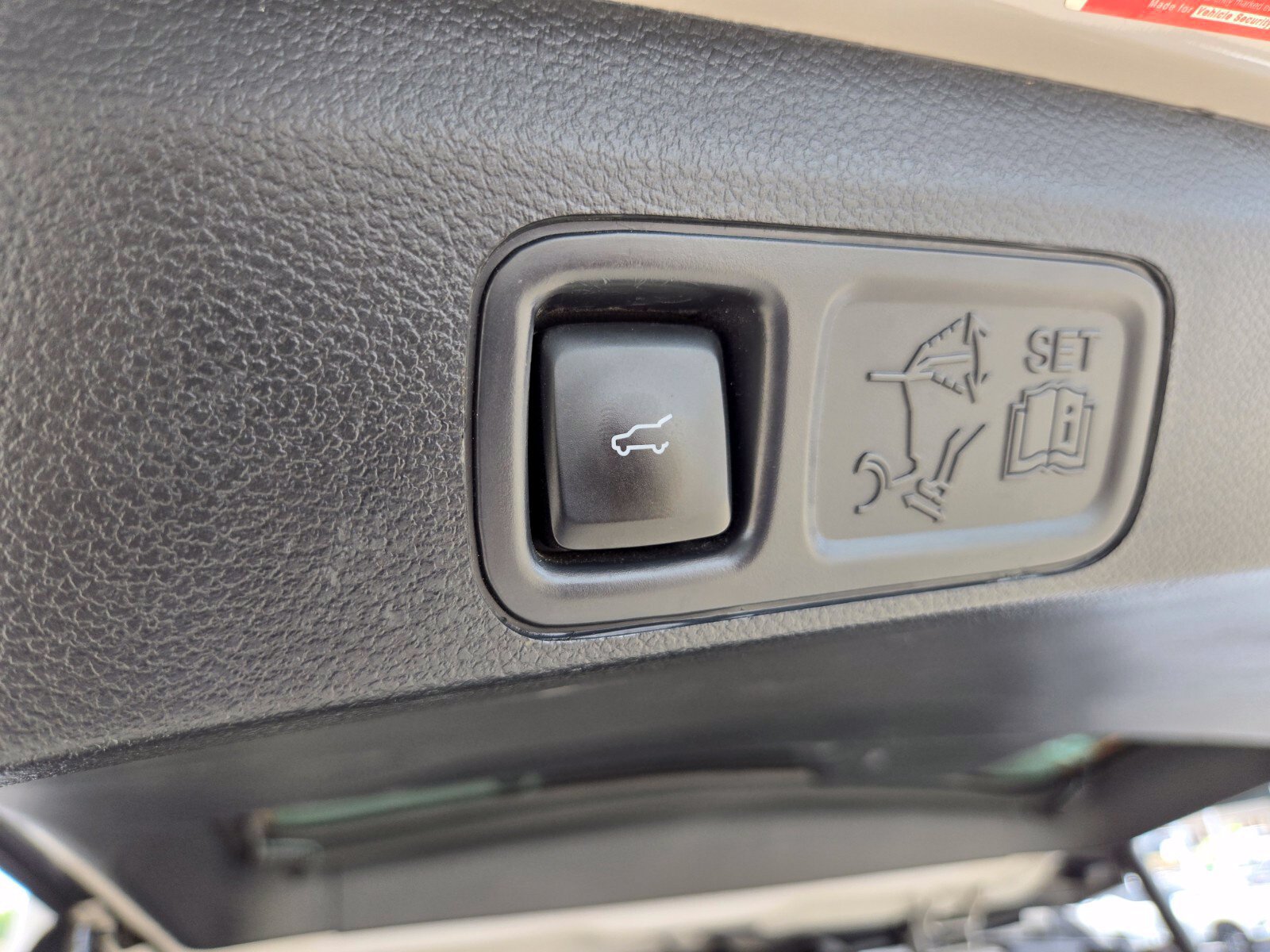 Used 2023 Lincoln Navigator Reserve AWD/4WD image 22