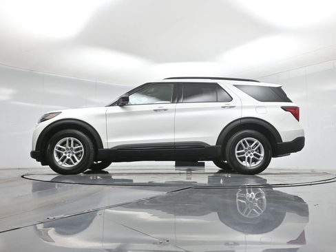 New 2026 Ford Explorer Active RWD image 53