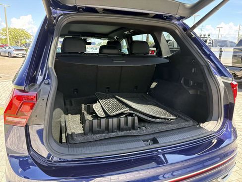 Used 2024 Volkswagen Tiguan SEL R-Line AWD/4WD image 11