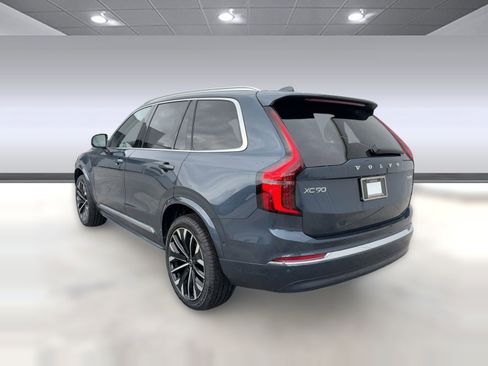 New 2026 Volvo XC90 T8 Ultra w/ Protection Package AWD/4WD image 3