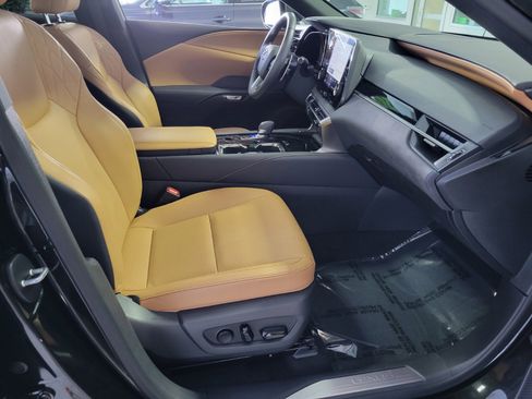 Certified 2025 Lexus RX 350 FWD image 16