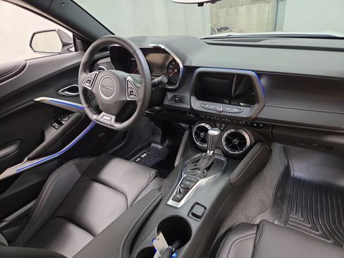 Used 2024 Chevrolet Camaro SS RWD image 12