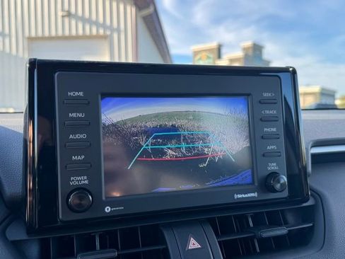 Certified 2022 Toyota RAV4 XLE AWD/4WD image 5