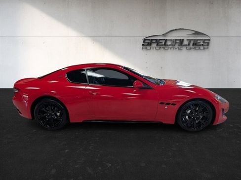 Used 2013 Maserati GranTurismo Sport image 11