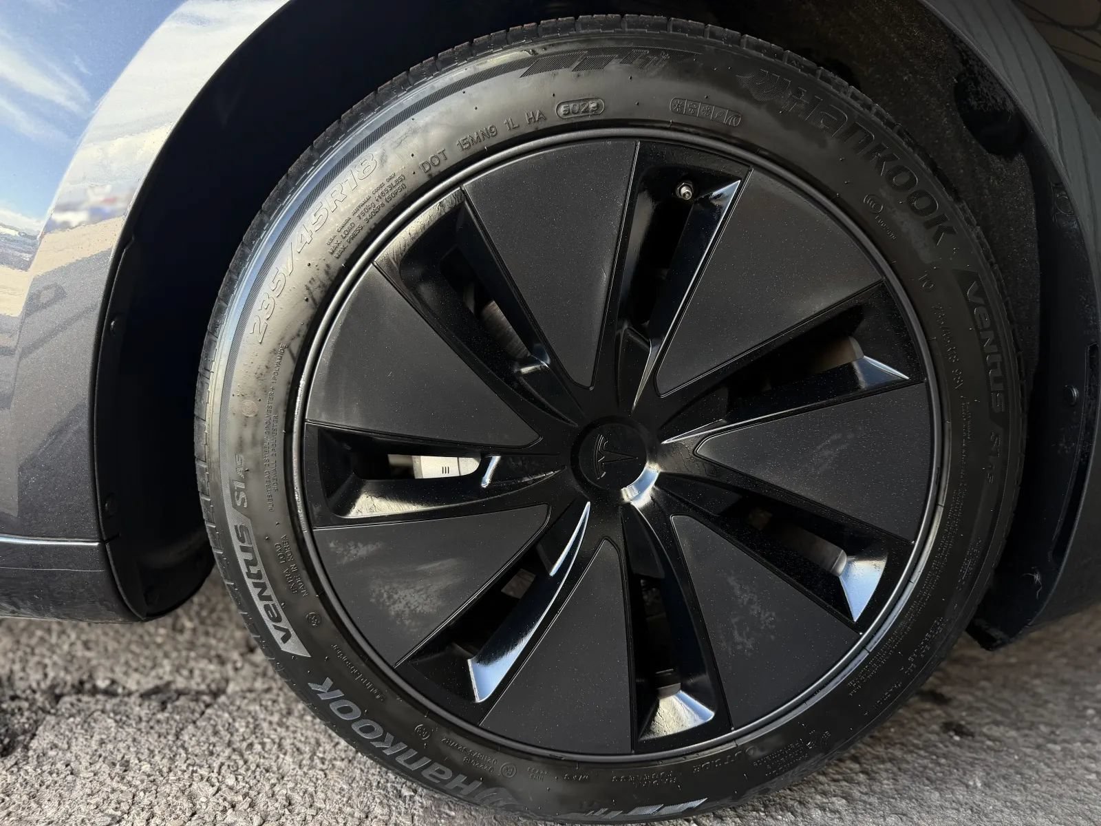 Used 2024 Tesla Model 3 Standard Range RWD image 40