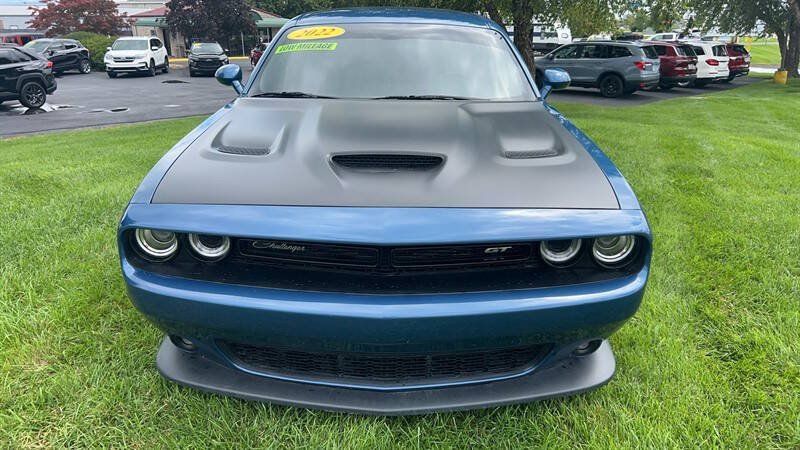 Used 2022 Dodge Challenger GT RWD image 3