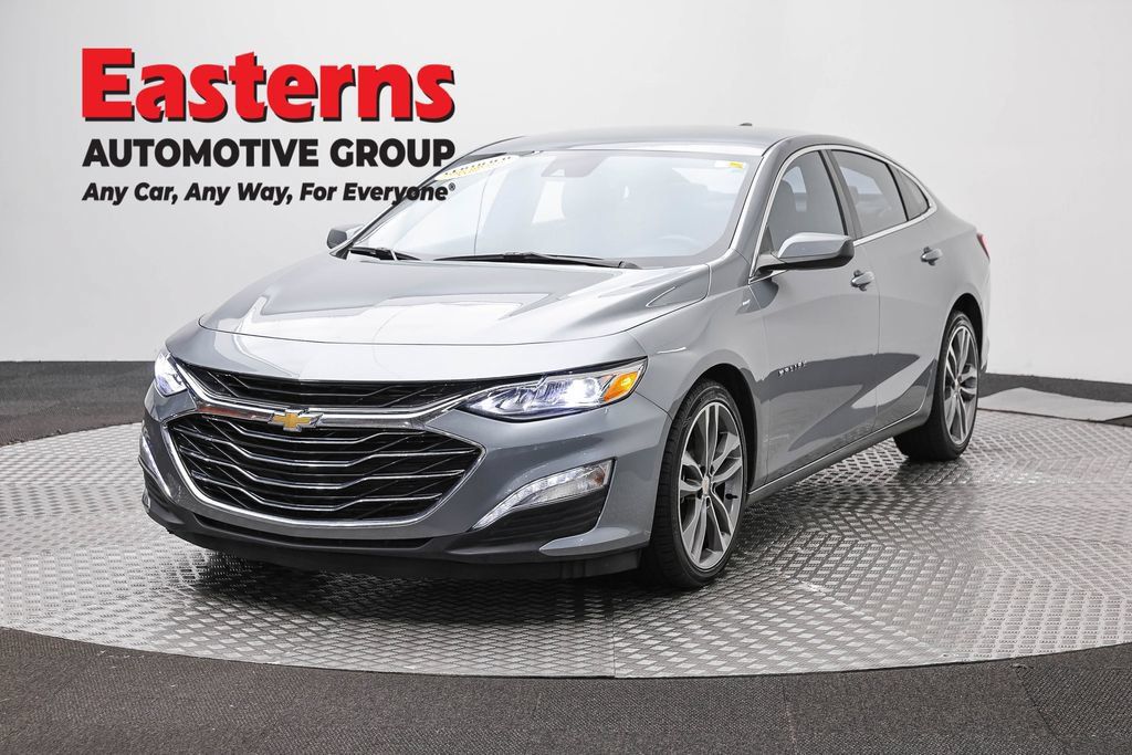 Used 2024 Chevrolet Malibu LT FWD image 1