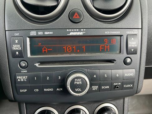 Used 2009 Nissan Rogue SL w/ Premium Pkg image 18