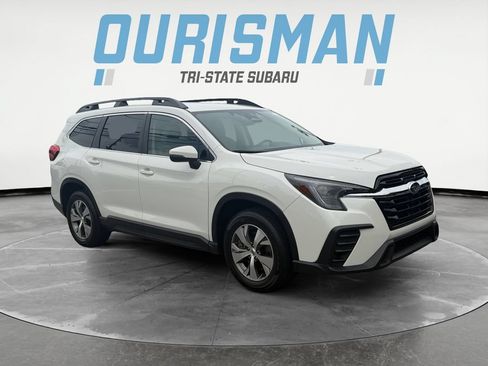 Certified 2023 Subaru Ascent Premium w/ Convenience Package AWD/4WD image 1