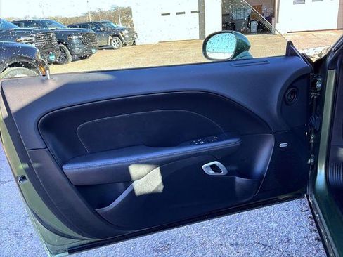 Certified 2018 Dodge Challenger GT w/ Driver Convenience Group image 10