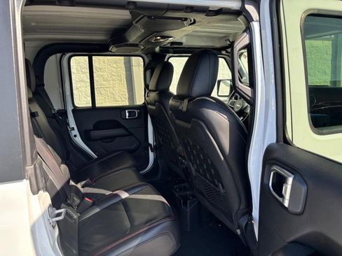 Used 2020 Jeep Gladiator Rubicon AWD/4WD image 12