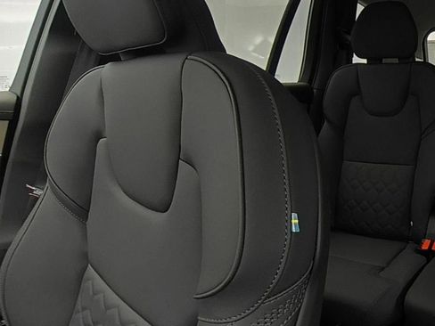New 2026 Volvo XC90 B5 Core AWD/4WD image 30