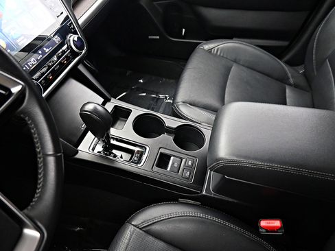 Used 2019 Subaru Outback 2.5i Limited image 18